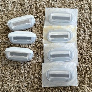 7 Brand New in packing Billie razor blades.